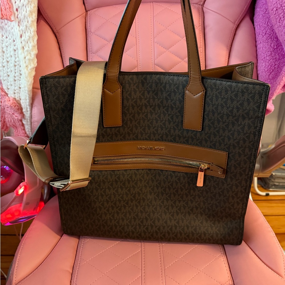 Michael Kors Brown Signature Tote